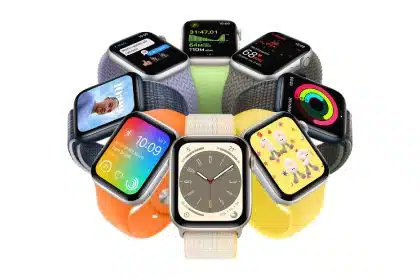 Multiple Apple Watch SE models arranged in a circle, each showing different watch faces.