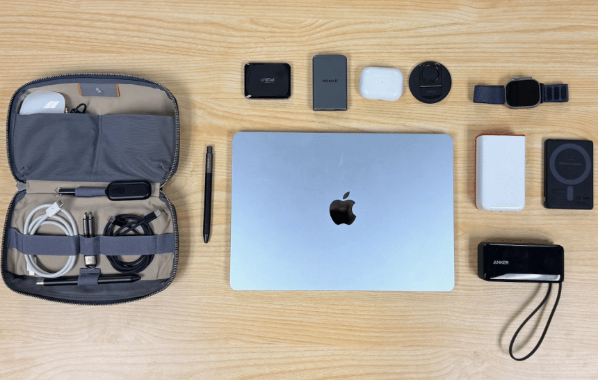 eTravel-Ready: The Must-Have Accessories for Your iPhone and iPad on the Go