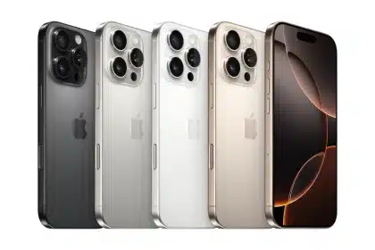 Four iPhone models in different colours displayed side by side.