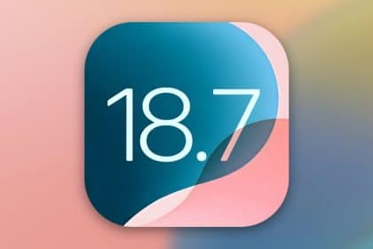 iOS 18.7 update icon on a gradient background.