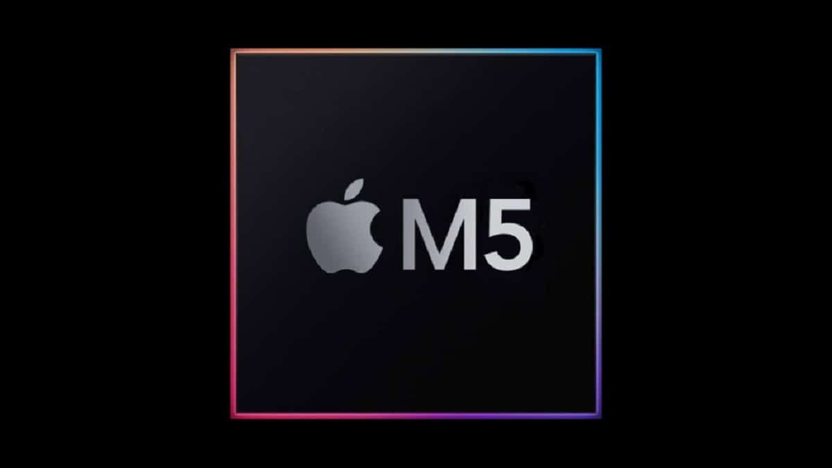 Apple M5 chip logo on a dark background.