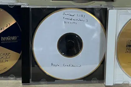 Three unreleased Mac OS CHRP CDs labeled with 1997 build details.