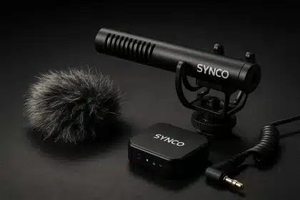 Why iPhone creators choose SYNCO XView M4 AI smart phone monitor