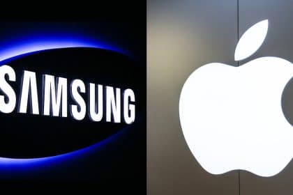 Samsung and Apple logos displayed side by side.
